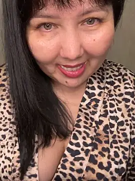 Snapshot of Love__beby chatting on June 1, 2026, 10:11 pm Love beby online show from June 1, 2026, 10:11 pm
