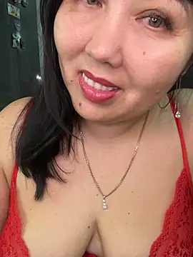 Snapshot of Love__beby chatting on June 4, 2026, 6:47 pm Love beby online show from June 4, 2026, 6:47 pm