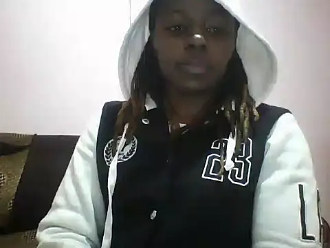 Snapshot of cuteberyle chatting on June 3, 2026, 7:41 pm cuteberyle online show from June 3, 2026, 7:41 pm