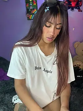 Leyla collinss  online show from July 22, 2026, 3:42 am