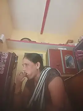Hot sune online show from July 5, 2026, 5:03 am