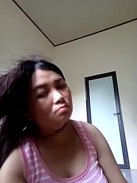 Giee00 online show from May 25, 2026, 9:48 am