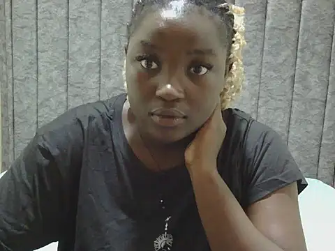 Snapshot of Ebonydol1 chatting on May 26, 2026, 7:48 am Ebonydol1 online show from May 26, 2026, 7:48 am
