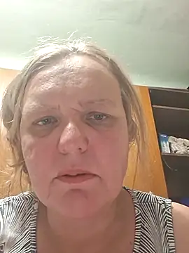 Sonya Marmelad online show from May 29, 2026, 6:39 pm