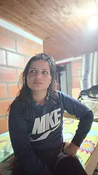 Snapshot of Marcella_single chatting on June 10, 2026, 2:23 am Marcella single online show from June 10, 2026, 2:23 am