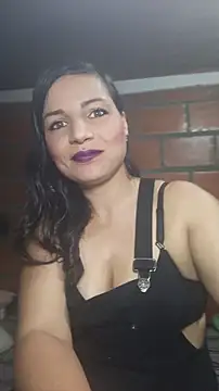 Snapshot of Marcella_single chatting on June 12, 2026, 1:04 am Marcella single online show from June 12, 2026, 1:04 am