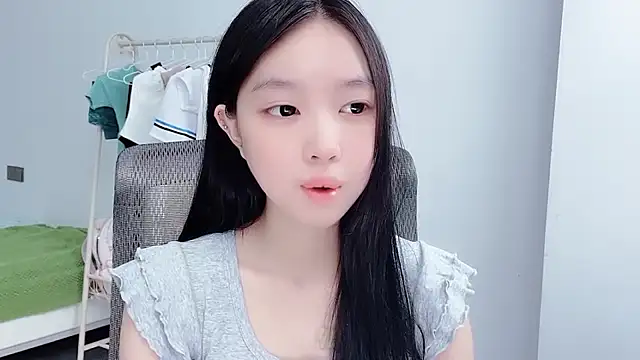Yoyo33355 online show from July 21, 2026, 3:31 am