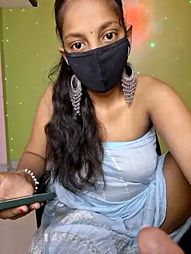 Miss Aaisha online show from June 19, 2026, 3:22 am