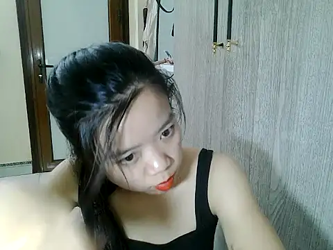 Nellid079 online show from June 5, 2026, 3:51 pm