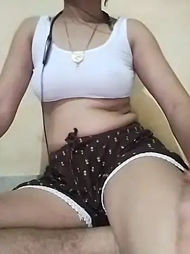 PRIYAGIRLHOT online show from July 16, 2026, 4:46 pm