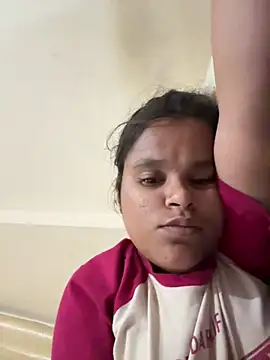 Snapshot of varsha_00 chatting on May 30, 2026, 8:28 pm varsha 00 online show from May 30, 2026, 8:28 pm