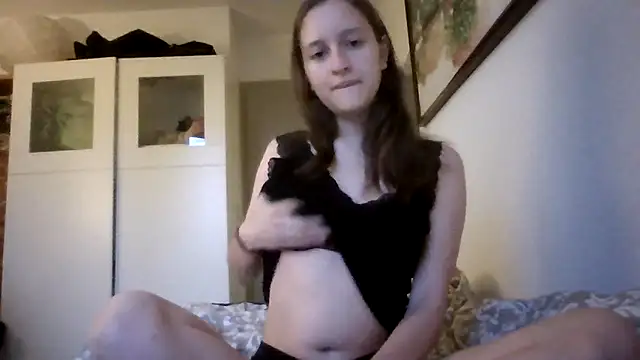 Snapshot of SoftieSophie chatting on May 28, 2026, 3:15 am SoftieSophie online show from May 28, 2026, 3:15 am