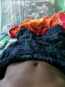 Snapshot of twink_lar chatting on July 4, 2026, 1:28 pm twink lar online show from July 4, 2026, 1:28 pm