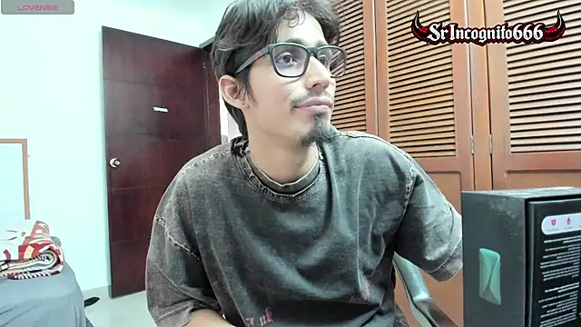 SrIncognito666 online show from July 19, 2026, 5:49 pm