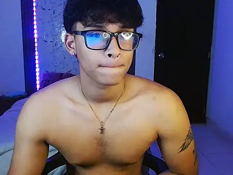 Mr yisuzz online show from May 27, 2026, 11:29 am