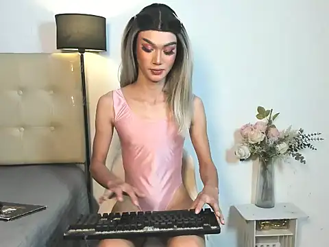 YourladyBianca  online show from July 10, 2026, 11:13 am