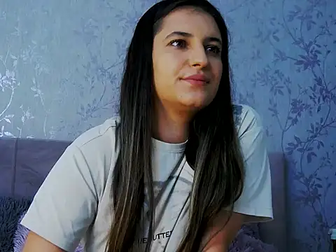 JasmineStafford online show from July 28, 2026, 1:12 am