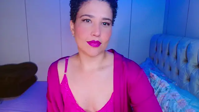 luasecret21 online show from May 29, 2026, 5:44 pm