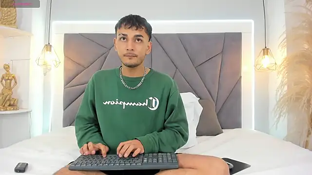 LiamBlake  online show from June 24, 2026, 5:17 am