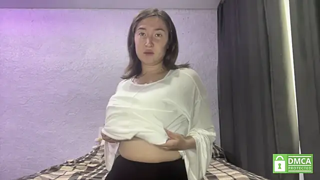 Snapshot of LaylaKrasnici chatting on July 1, 2026, 8:38 am LaylaKrasnici online show from July 1, 2026, 8:38 am