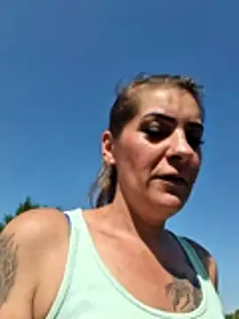 ibolya86 online show from June 27, 2026, 6:51 am