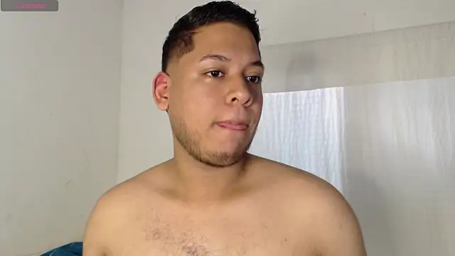 Snapshot of nicolas_cr1 chatting on June 4, 2026, 7:31 pm nicolas cr1 online show from June 4, 2026, 7:31 pm