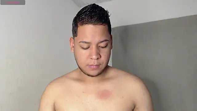 Snapshot of nicolas_cr1 chatting on June 11, 2026, 2:59 pm nicolas cr1 online show from June 11, 2026, 2:59 pm
