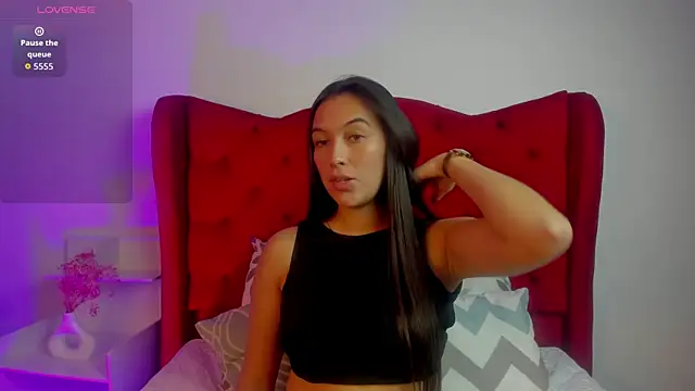 EliiVayne online show from June 18, 2026, 8:46 pm
