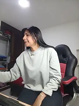 Samantha01 Rosse01 online show from June 15, 2026, 7:16 pm