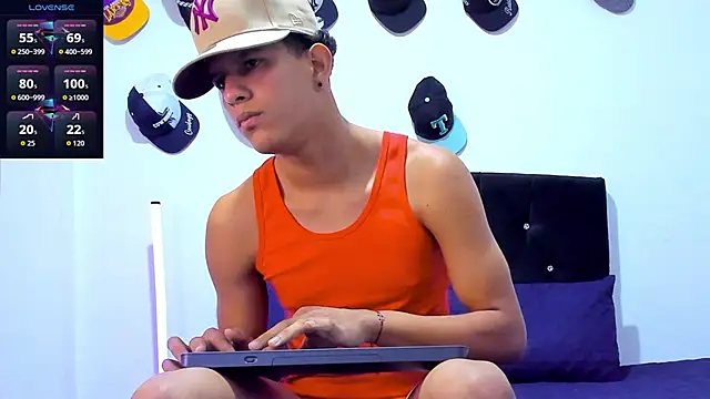 theo bigcock  online show from May 30, 2026, 6:38 pm