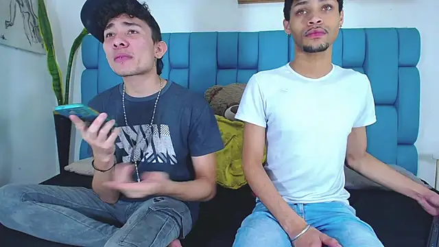 STRANGER BOYS online show from July 15, 2026, 11:21 pm