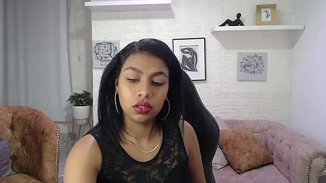 luna sweet tk online show from May 29, 2026, 12:14 pm