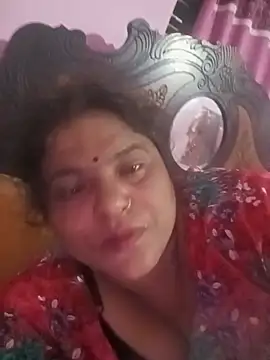 Snapshot of Maya_Vabi chatting on June 5, 2026, 7:19 pm Maya Vabi online show from June 5, 2026, 7:19 pm