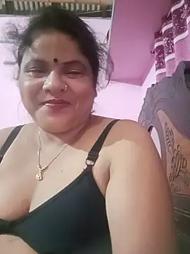 Snapshot of Maya_Vabi chatting on July 26, 2026, 3:08 pm Maya Vabi online show from July 26, 2026, 3:08 pm