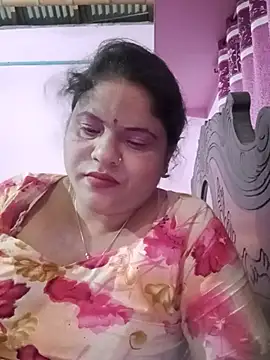 Snapshot of Maya_Vabi chatting on July 28, 2026, 2:05 pm Maya Vabi online show from July 28, 2026, 2:05 pm