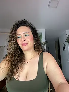 BellaNovaLove online show from July 8, 2026, 10:47 pm