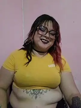 Snapshot of curvy_latina chatting on August 6, 2026, 11:28 pm curvy latina online show from August 6, 2026, 11:28 pm