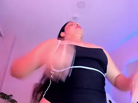 EmilySanchezz online show from June 27, 2026, 12:22 pm