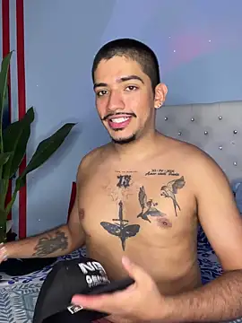 Snapshot of SalvadorVega chatting on July 30, 2026, 3:27 am SalvadorVega online show from July 30, 2026, 3:27 am