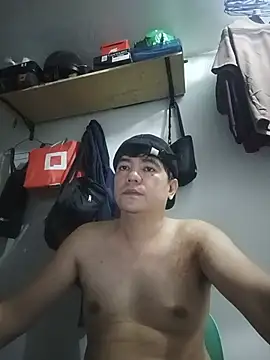 Snapshot of hotboyrider chatting on July 17, 2026, 7:04 am hotboyrider online show from July 17, 2026, 7:04 am