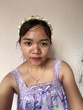 Snapshot of Ari_baby9 chatting on May 29, 2026, 6:11 am Ari baby9 online show from May 29, 2026, 6:11 am