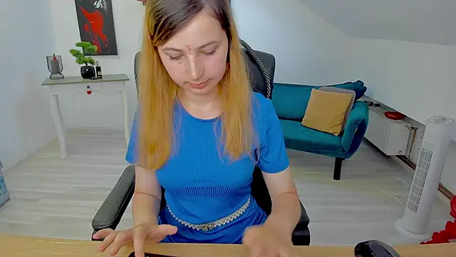 CamelliaStone online show from June 22, 2026, 5:37 am