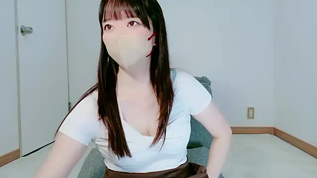 Snapshot of Hikari__o00 chatting on June 6, 2026, 1:54 am Hikari o00 online show from June 6, 2026, 1:54 am