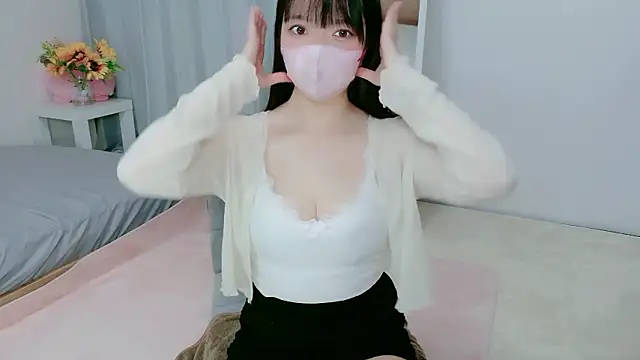 Snapshot of Hikari__o00 chatting on June 22, 2026, 11:13 pm Hikari o00 online show from June 22, 2026, 11:13 pm