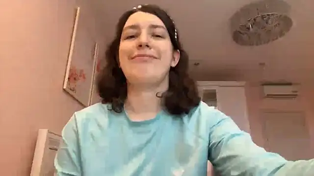 Snapshot of MilkySerenya chatting on May 27, 2026, 12:24 pm MilkySerenya online show from May 27, 2026, 12:24 pm