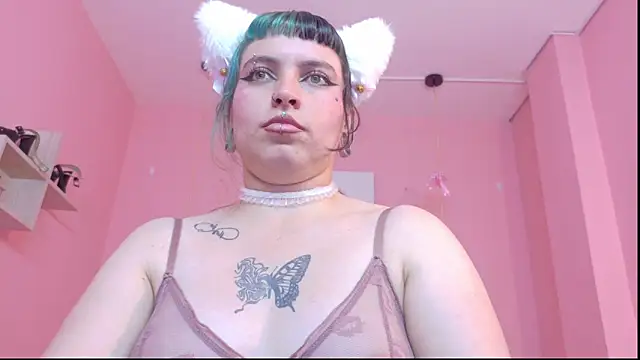  sofia smth xx online show from June 10, 2026, 7:02 pm