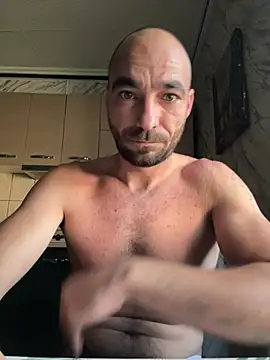 17vio online show from July 7, 2026, 4:37 am