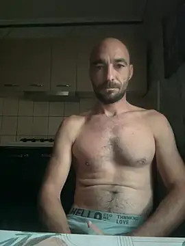 17vio online show from July 29, 2026, 3:37 am