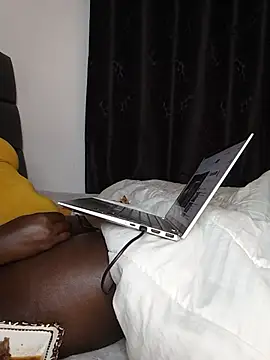 melaninglasskin online show from June 5, 2026, 6:57 pm