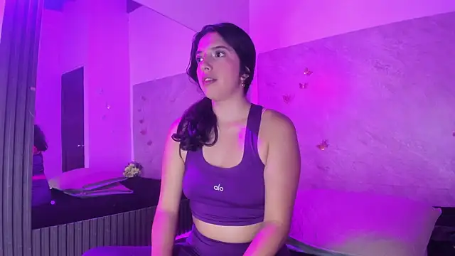 Cristal quintero online show from July 27, 2026, 8:27 pm